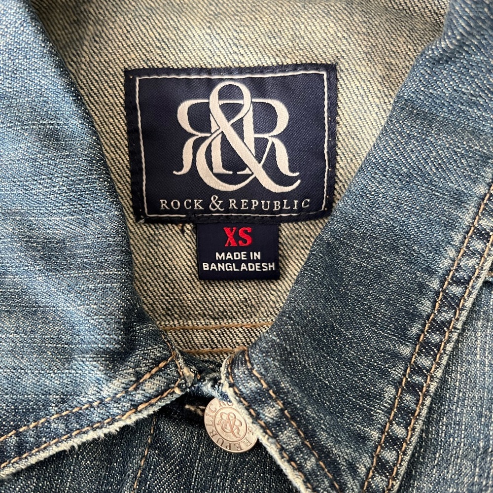Jean jacket - Picture 2 of 3